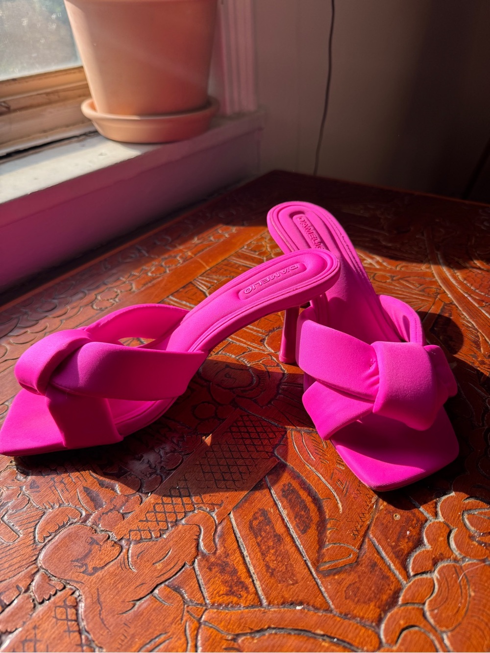 Bright Pink Knot Slide Heels by D’Amelio Brand size 8 - Picture 2 of 3